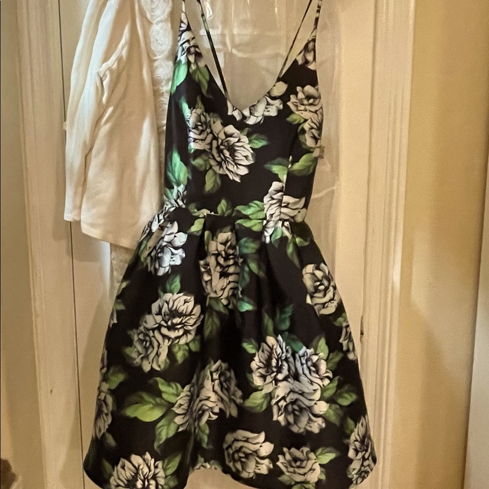 Forever 21 women’s dress